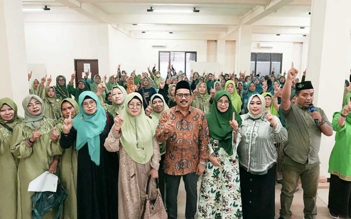 Reses, Ketua DPRD Jatim Serap Aspirasi Masyarakat di Griya Bakti Prapen Indah Reses, Ketua DPRD Jatim Serap Aspirasi Masyarakat di Griya Bakti Prapen Indah