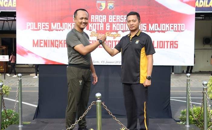 Jelang Pemilu, Polres Mojokerto Kota Tingkatkan Sinergi dengan Olah Raga Bersama Kodim 0815 Jelang Pemilu, Polres Mojokerto Kota Tingkatkan Sinergi dengan Olah Raga Bersama Kodim 0815