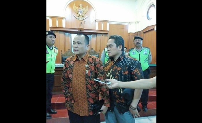 Hakim PN Surabaya Sarankan Korban Sipoa Gugat Secara Perdata Hakim PN Surabaya Sarankan Korban Sipoa Gugat Secara Perdata