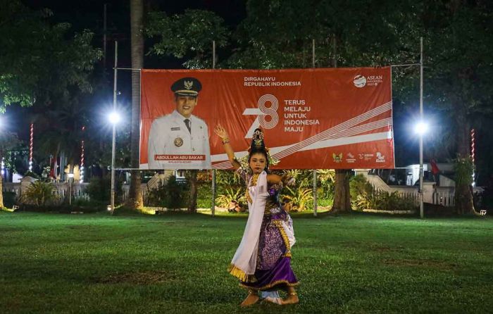 Wadahi Kreativitas Seniman, Balai Kota Performance Art Kembali Hibur Masyarakat di Kota Kediri Wadahi Kreativitas Seniman, Balai Kota Performance Art Kembali Hibur Masyarakat di Kota Kediri