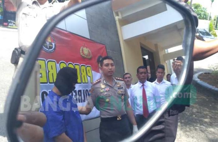 Terlilit Hutang, Penjual Baju di Bojonegoro Nekat Jambret Terlilit Hutang, Penjual Baju di Bojonegoro Nekat Jambret