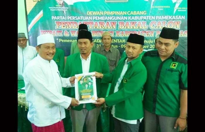 7 Balon Kembalikan Formulir ke PPP Pamekasan 7 Balon Kembalikan Formulir ke PPP Pamekasan