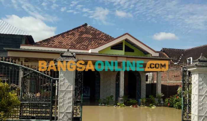 Kali Lamong Meluap, 5 Desa di Balongpanggang Gresik Terendam Kali Lamong Meluap, 5 Desa di Balongpanggang Gresik Terendam