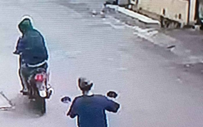 Pelaku Pencurian Motor Khatib di Masjid Sukolilo Surabaya Diamankan Polisi Pelaku Pencurian Motor Khatib di Masjid Sukolilo Surabaya Diamankan Polisi