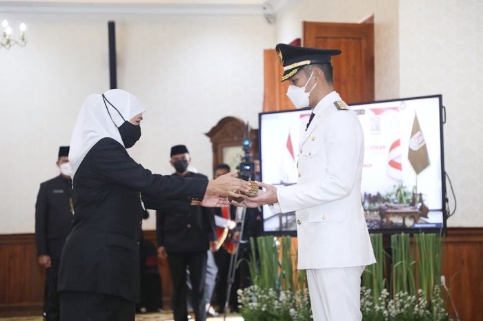 Gegara Covid, Bupati Lindra dan Wabup Riyadi Tidak Dilantik Satu Lokasi Gegara Covid, Bupati Lindra dan Wabup Riyadi Tidak Dilantik Satu Lokasi