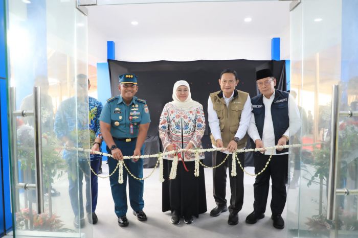 Gubernur Khofifah Resmikan Gedung dan Asrama SMKN Maritim Lamongan Gubernur Khofifah Resmikan Gedung dan Asrama SMKN Maritim Lamongan