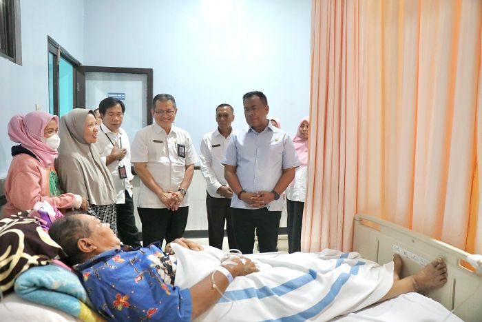 Pastikan Layanan Kesehatan Optimal, Pjs Bupati Sidoarjo Sidak RSUD Notopuro Pastikan Layanan Kesehatan Optimal, Pjs Bupati Sidoarjo Sidak RSUD Notopuro