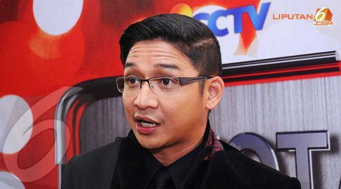Terjun Dunia Politik, Pasha Ungu Daftar Bakal Calon Walikota Palu Terjun Dunia Politik, Pasha Ungu Daftar Bakal Calon Walikota Palu