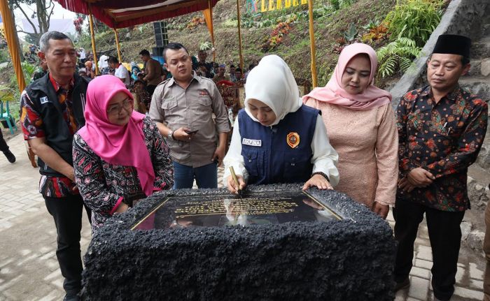 Asyiknya Menikmati Kopi di Lembah Njeruk Pacet