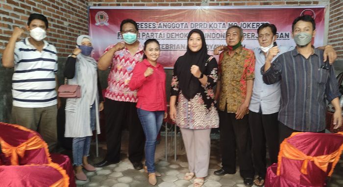 Kerap Picu Banjir, DPUPR Kota Mojokerto Bakal Ganti Drainase di Panggreman Kerap Picu Banjir, DPUPR Kota Mojokerto Bakal Ganti Drainase di Panggreman