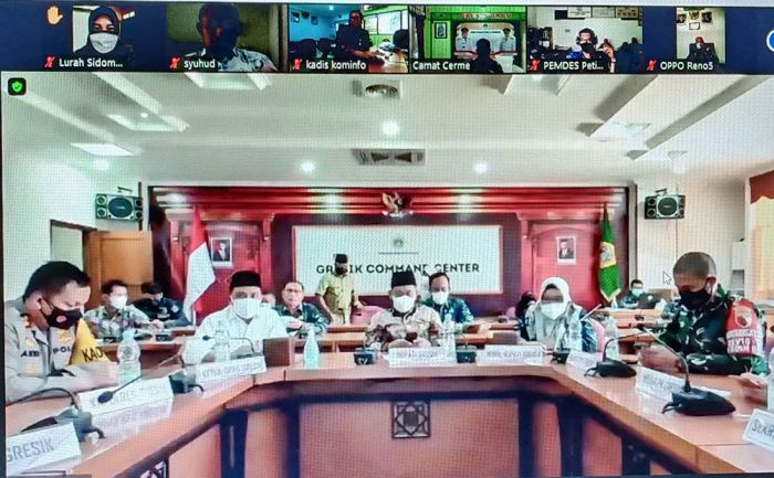Dengan Kekompakan, Bupati Gus Yani Yakin Gresik Bisa Keluar Dari Kesulitan Menghadapi Pandemi Dengan Kekompakan, Bupati Gus Yani Yakin Gresik Bisa Keluar Dari Kesulitan Menghadapi Pandemi