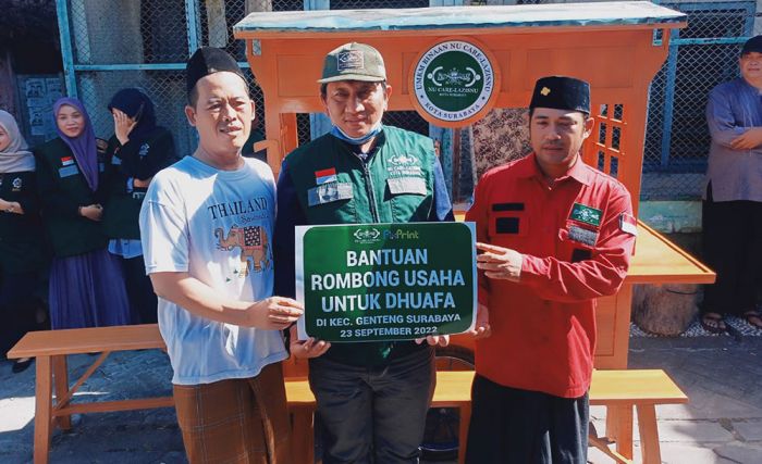 LAZISNU Surabaya Kembali Serahkan Rombong untuk Pelaku UMKM LAZISNU Surabaya Kembali Serahkan Rombong untuk Pelaku UMKM