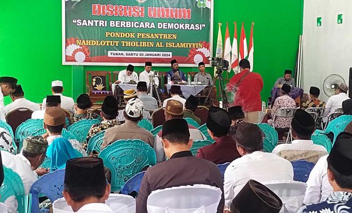 Puluhan Pengasuh Ponpes di Tuban Gelar Diskusi "Santri Berbicara Demokrasi"