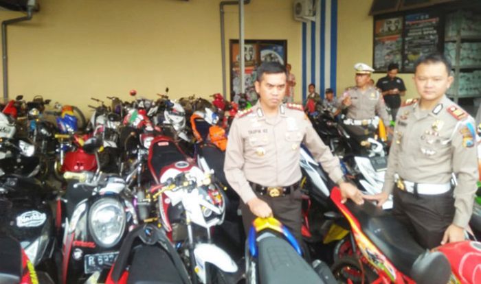 Satlantas Polres Banyuwangi Sebut Jumlah Pelanggar Alami Kenaikan 27 Persen Satlantas Polres Banyuwangi Sebut Jumlah Pelanggar Alami Kenaikan 27 Persen