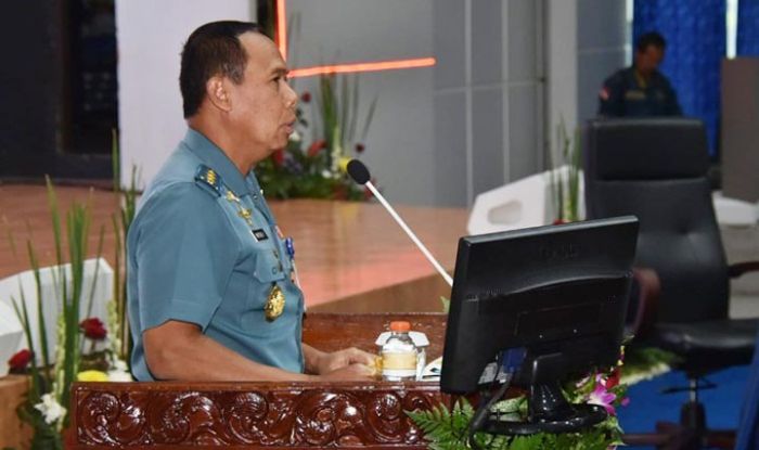 Wakasal Beri Pembekalan kepada Pati dan Pamen di Koarmada II Wakasal Beri Pembekalan kepada Pati dan Pamen di Koarmada II
