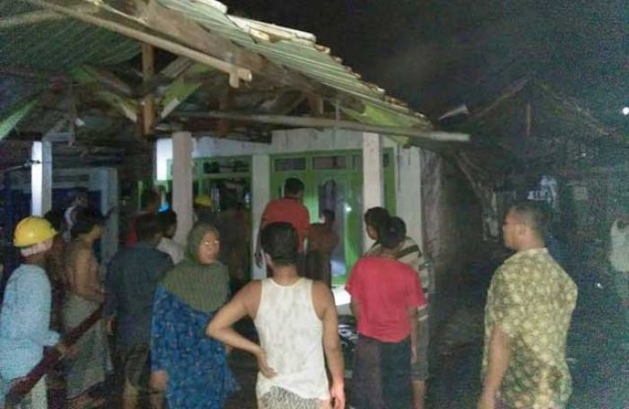 Ditinggal Bantu Tetangga Hajatan, Rumah di Kecamatan Rembang Pasuruan Hangus Terbakar