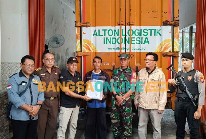 KPU Kota Kediri Terima Logistik 229.989 Surat Suara Pilkada 2024 KPU Kota Kediri Terima Logistik 229.989 Surat Suara Pilkada 2024