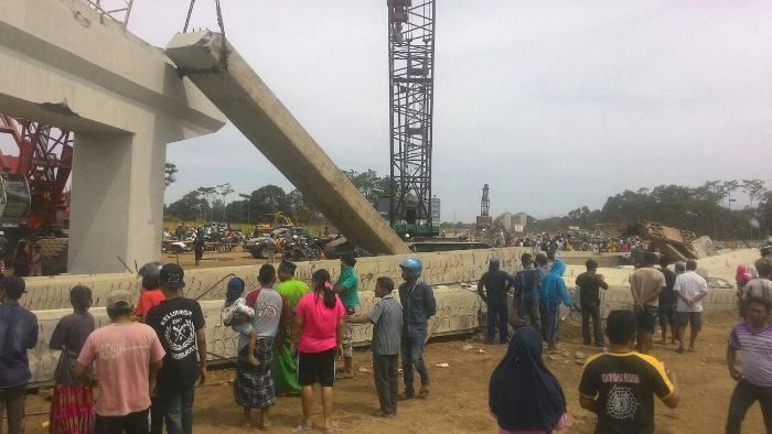 Diduga Kepanjangan, Girder Tol Pasuruan Probolinggo Roboh, Satu Tewas Diduga Kepanjangan, Girder Tol Pasuruan Probolinggo Roboh, Satu Tewas