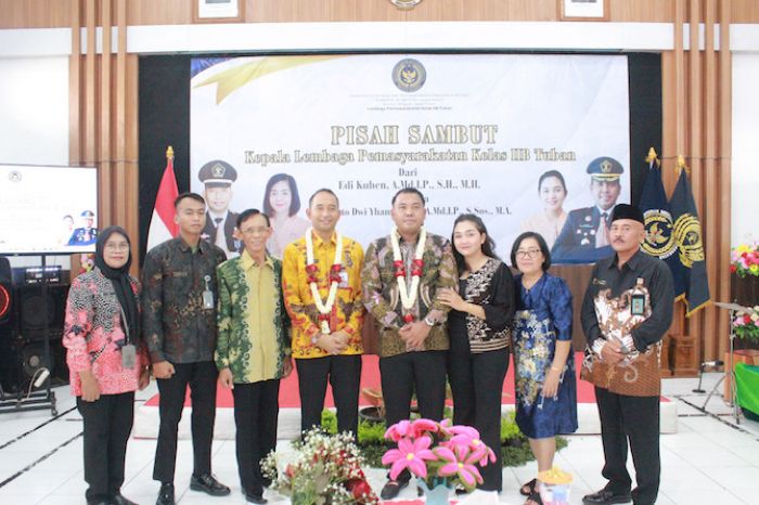 Acara Pisah Sambut Kalapas Tuban, Irwanto Dwi Yhana Lanjutkan Kepemimpinan Edi Kuhen Acara Pisah Sambut Kalapas Tuban, Irwanto Dwi Yhana Lanjutkan Kepemimpinan Edi Kuhen