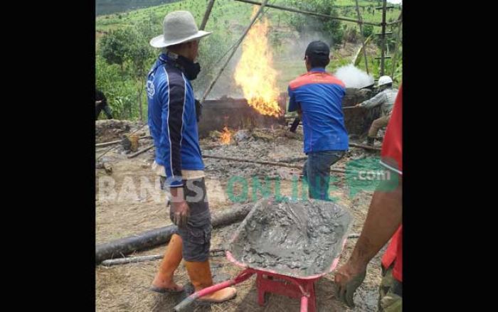Diesel Terbakar, Dua Pekerja PT TGE di Tuban Terluka Parah Tersambar Api Diesel Terbakar, Dua Pekerja PT TGE di Tuban Terluka Parah Tersambar Api