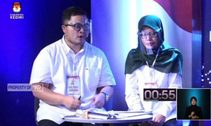 ​Debat Publik Kedua, Dhito-Dewi Paparkan Kebijakan di Bidang Ekonomi dan Pembangunan Daerah