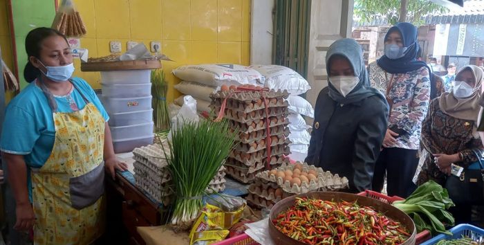 Tanggapi Pedasnya Harga Cabai, Pemkot Mojokerto Gelar Pasar Murah Tanggapi Pedasnya Harga Cabai, Pemkot Mojokerto Gelar Pasar Murah