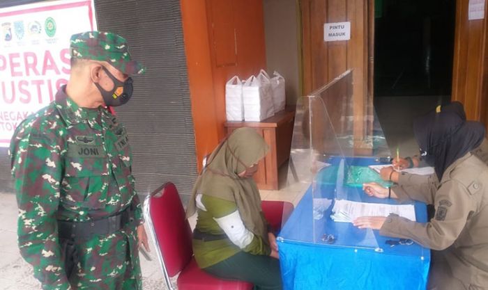 Pascalibur Panjang, Petugas Gabungan di Kota Probolinggo Gelar Operasi Yustisi Protokol Kesehatan Pascalibur Panjang, Petugas Gabungan di Kota Probolinggo Gelar Operasi Yustisi Protokol Kesehatan