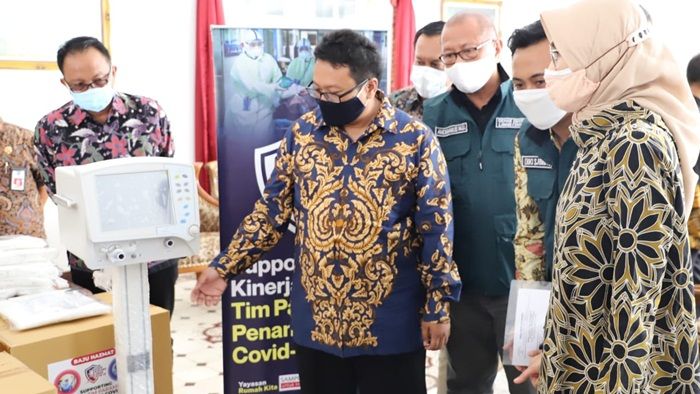 Yayasan Rumah Kita Fokus Salurkan Bantuan untuk Tenaga Kesehatan di Berbagai Daerah Yayasan Rumah Kita Fokus Salurkan Bantuan untuk Tenaga Kesehatan di Berbagai Daerah