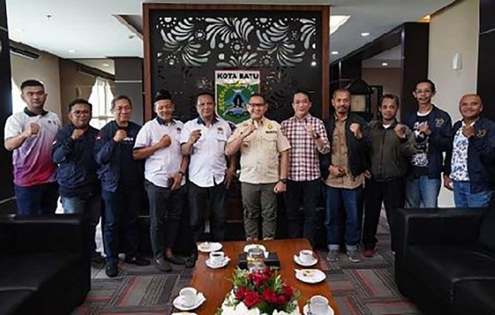 Peringati Hari Pers Nasional 2024, ini Harapan Pj Wali Kota Batu Aries Agung Paewai Peringati Hari Pers Nasional 2024, ini Harapan Pj Wali Kota Batu Aries Agung Paewai