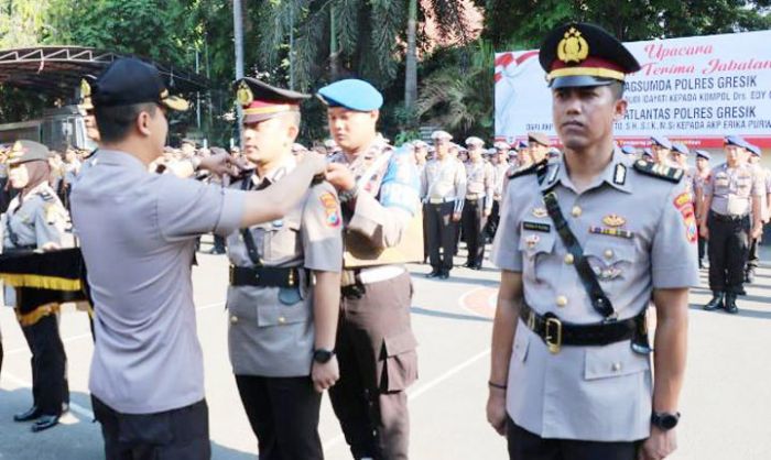 Kasatlantas Polres Gresik Dijabat AKP Erika Purwana Putra Kasatlantas Polres Gresik Dijabat AKP Erika Purwana Putra