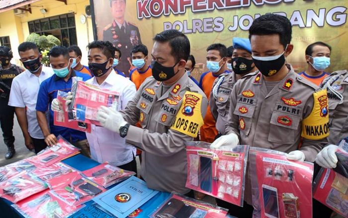 Selama Januari 2021, Polres Jombang Ungkap 35 Kasus Narkoba dengan 41 Tersangka Selama Januari 2021, Polres Jombang Ungkap 35 Kasus Narkoba dengan 41 Tersangka