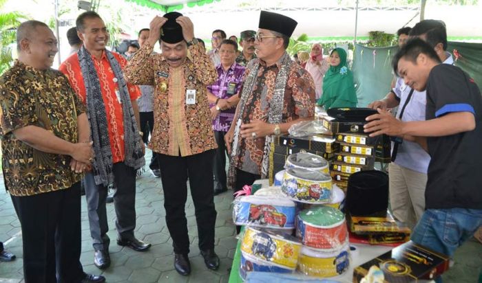 Kajati Jatim dan Wabup Ramaikan Bazar Kejari Gresik