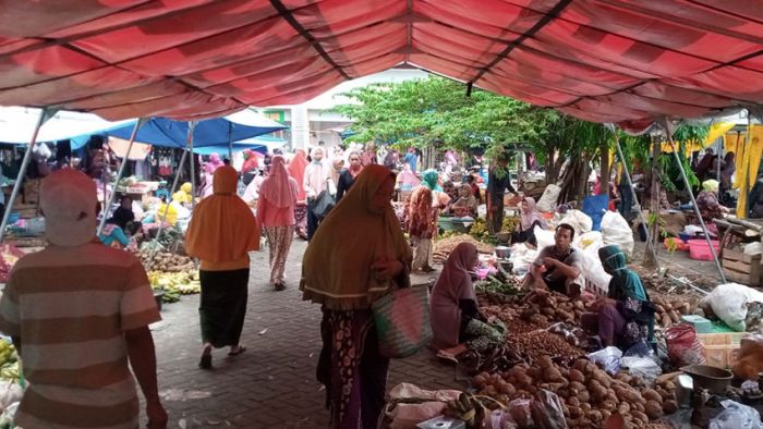 Pascakebakaran Pasar Sidayu, Pemkab Gresik Siapkan Tenda di Alun-Alun untuk Pedagang