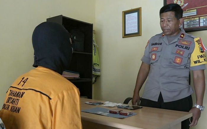 Asik Nakar Sabu, Pemuda Wonoayu Digerebek Polsek Krian di Kosnya