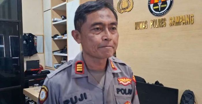 Polres Sampang Periksa 4 Saksi Pembacokan Karyawan SPBU, Tersangka Masih Diburu Polres Sampang Periksa 4 Saksi Pembacokan Karyawan SPBU, Tersangka Masih Diburu