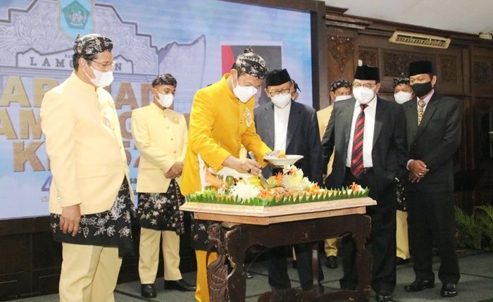 Puncaki HJL ke-452, Bupati Lamongan Launching 5 Aplikasi Permudah Pelayanan Masyarakat Puncaki HJL ke-452, Bupati Lamongan Launching 5 Aplikasi Permudah Pelayanan Masyarakat