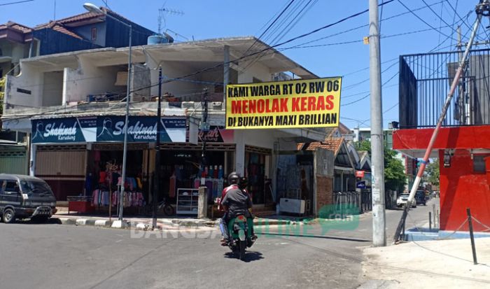 Rencana Pembukaan Kembali Karaoke Maxi Brillian Dapat Penolakan dari Masyarakat Rencana Pembukaan Kembali Karaoke Maxi Brillian Dapat Penolakan dari Masyarakat