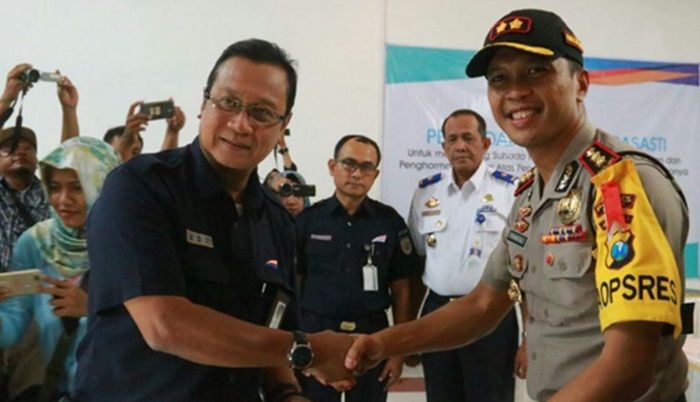 Terima Penghargaan dari PT KAI Pasca Laka KA Sancaka, Ini Kata Kapolres Ngawi Terima Penghargaan dari PT KAI Pasca Laka KA Sancaka, Ini Kata Kapolres Ngawi