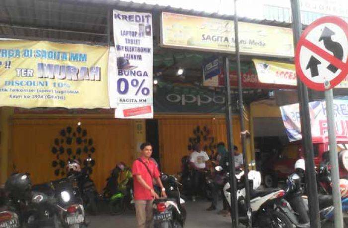 Alamak! ‘Sagita’ Diobok-obok, Maling Gondol Ratusan Ponsel Alamak! ‘Sagita’ Diobok-obok, Maling Gondol Ratusan Ponsel
