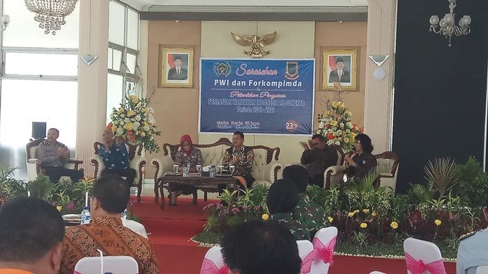 Sah, Kepengurusan PWI Mojokerto Periode 2018-2021 Sah, Kepengurusan PWI Mojokerto Periode 2018-2021