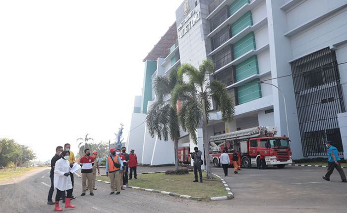 September Dicek FIFA, Risma Terus Pantau Progres Perbaikan Stadion GBT 