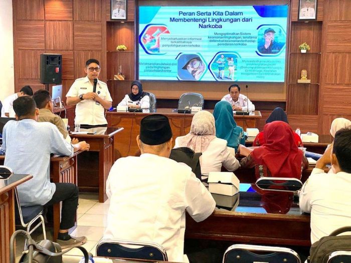 Dukung Pemberantasan Narkoba, Pemkab Hibahkan Dana Rp250 Juta kepada BNN Kabupaten Tuban Dukung Pemberantasan Narkoba, Pemkab Hibahkan Dana Rp250 Juta kepada BNN Kabupaten Tuban