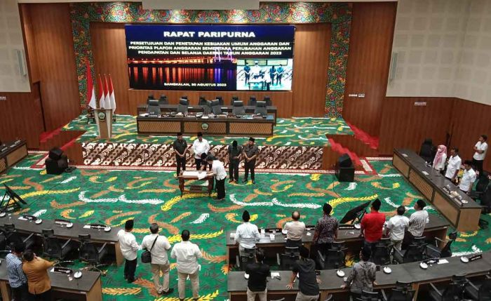 Defisit Anggaran APBD Bangkalan Capai Rp35 Miliar Defisit Anggaran APBD Bangkalan Capai Rp35 Miliar