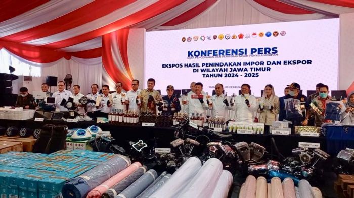 Bea Cukai Amankan Jutaan Barang Selundupan di Program 100 Hari Kabinet Merah Putih Bea Cukai Amankan Jutaan Barang Selundupan di Program 100 Hari Kabinet Merah Putih