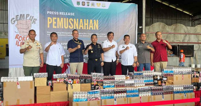 Pemkab Malang dan Bea Cukai Musnahkan 3,2 Juta Batang Rokok Ilegal