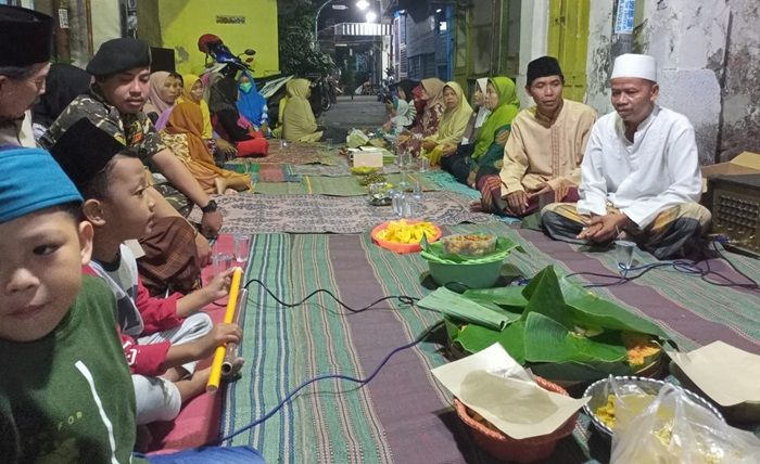 Sambut Tahun Baru Islam, Kampung Kebangsren Surabaya Gelar Istigasah 1 Muharram 1444 H Sambut Tahun Baru Islam, Kampung Kebangsren Surabaya Gelar Istigasah 1 Muharram 1444 H