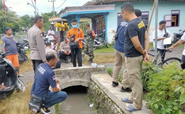 Terseret Arus Selokan Depan Rumah Usai Hujan, Balita di Blitar Tewas Tenggelam Terseret Arus Selokan Depan Rumah Usai Hujan, Balita di Blitar Tewas Tenggelam