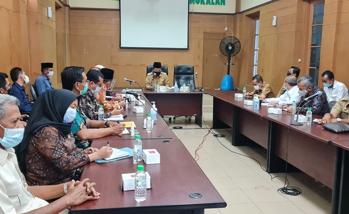 Bupati Bangkalan Kecewa Pengalihan PI 10 Persen dari PT PHE WMO dan Kodeco Energy Lamban Bupati Bangkalan Kecewa Pengalihan PI 10 Persen dari PT PHE WMO dan Kodeco Energy Lamban