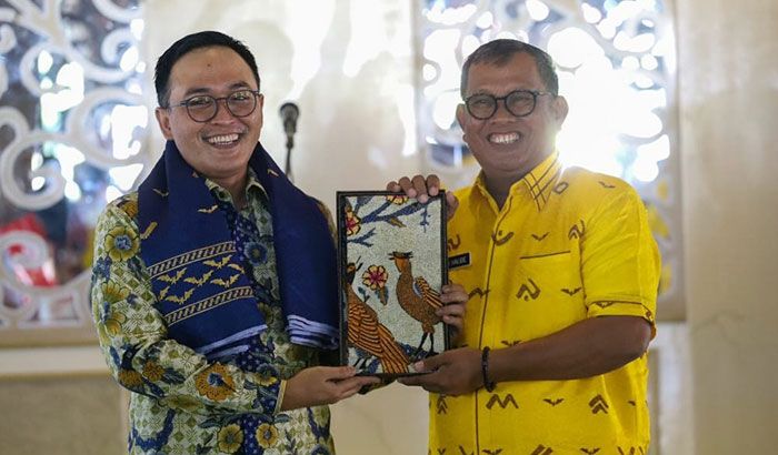 Bupati Baddrut Tamam Sambut Wakil Bupati Soppeng saat Kunjungan Kerja di Pamekasan Bupati Baddrut Tamam Sambut Wakil Bupati Soppeng saat Kunjungan Kerja di Pamekasan