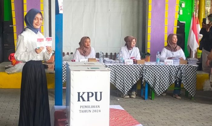 Pilwalkot Kediri: Vinanda-Qowim Unggul Sementara di Sejumlah TPS, Termasuk di Domisili Rivalnya Pilwalkot Kediri: Vinanda-Qowim Unggul Sementara di Sejumlah TPS, Termasuk di Domisili Rivalnya